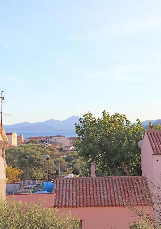 Appartement Murphy Holiday Home - Mongiardino 01 La Maddalena  Italie